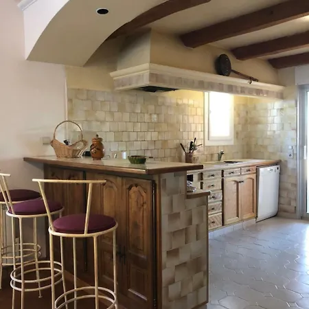 Maison Provencale Charme Et Piscine Willa Le Pradet
