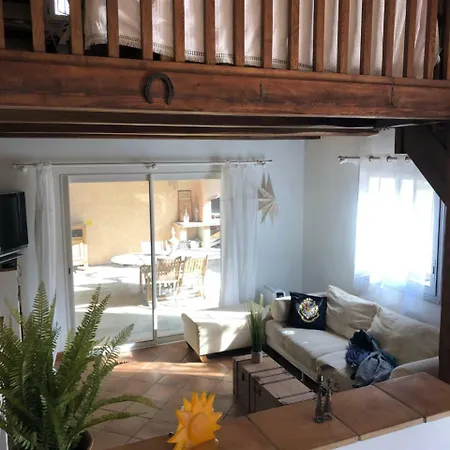 Maison Provencale Charme Et Piscine Willa